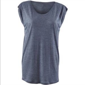 Cabi U Neck Tee